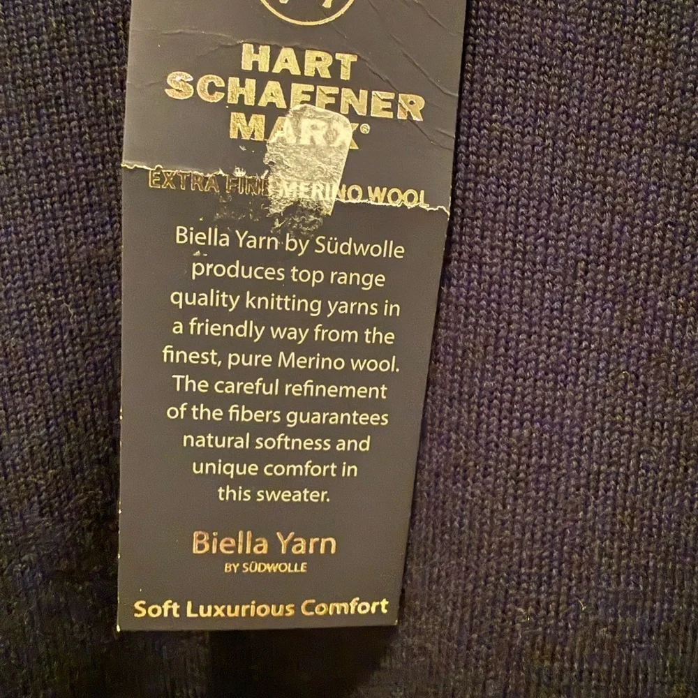Hart Schaffner Marx Men's Dark Blue Crewneck Sweater